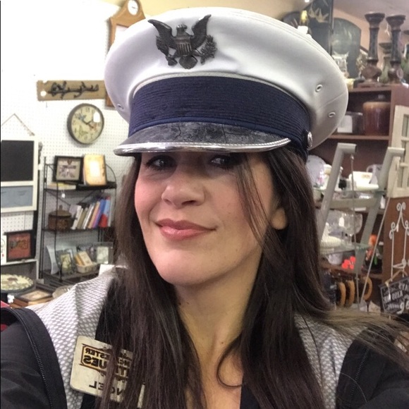 Meet your Posher, Angel - Picture 1 of 2